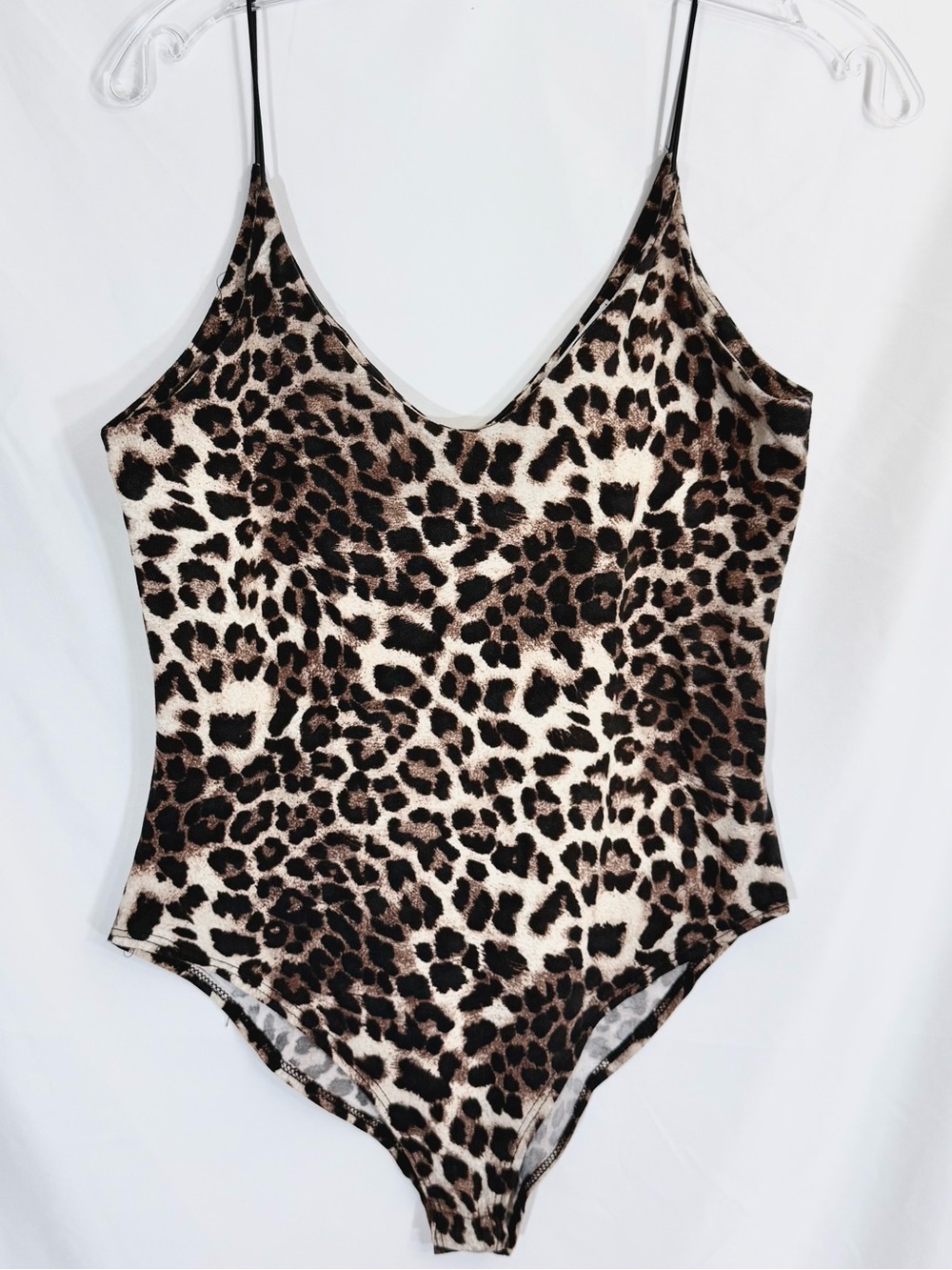 Gaze Super Soft Leopard Print V-Neck Spaghetti Strap Sleeveless Bodysuit Sz M